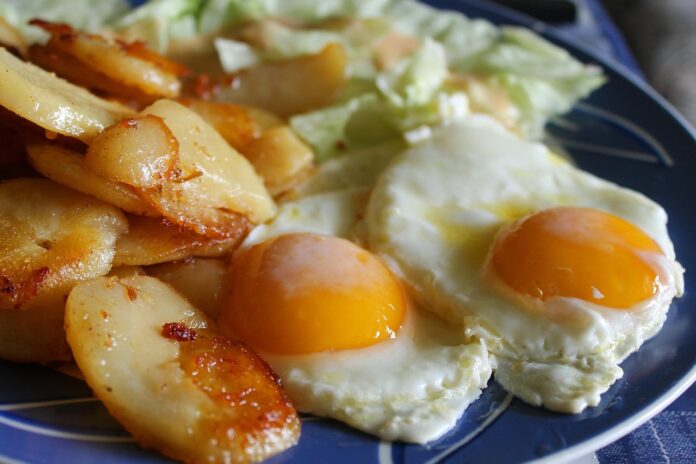 How to Lower Cholesterol Naturally and Safely